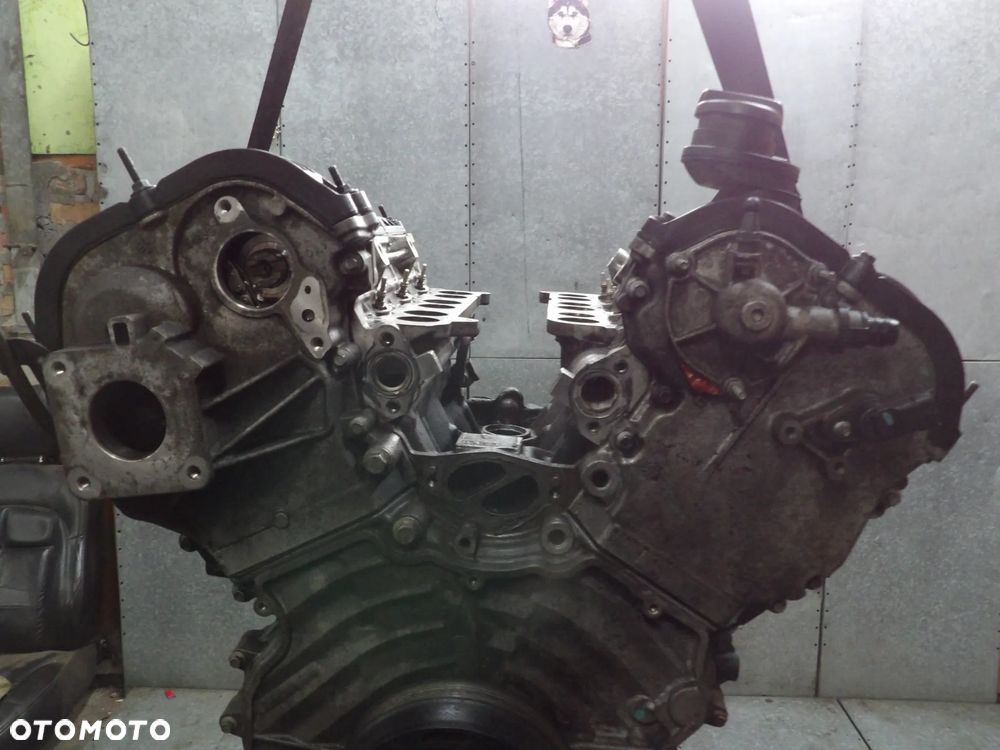 JEEP GRAND CHEROKEE WK2 3.0 CRD SILNIK VM44D - 2