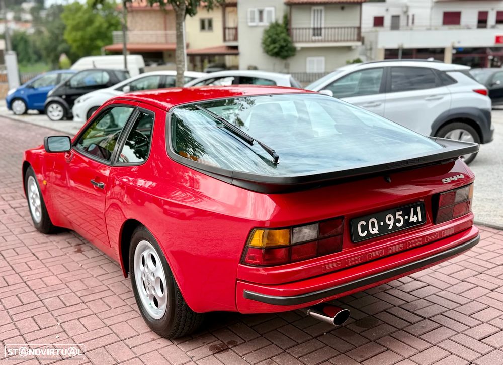 Porsche 944 - 13