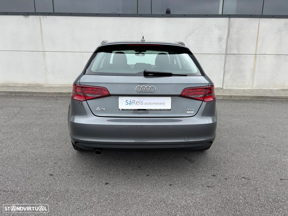 Audi A3 Sportback 1.6 TDI Advance Ultra - 6
