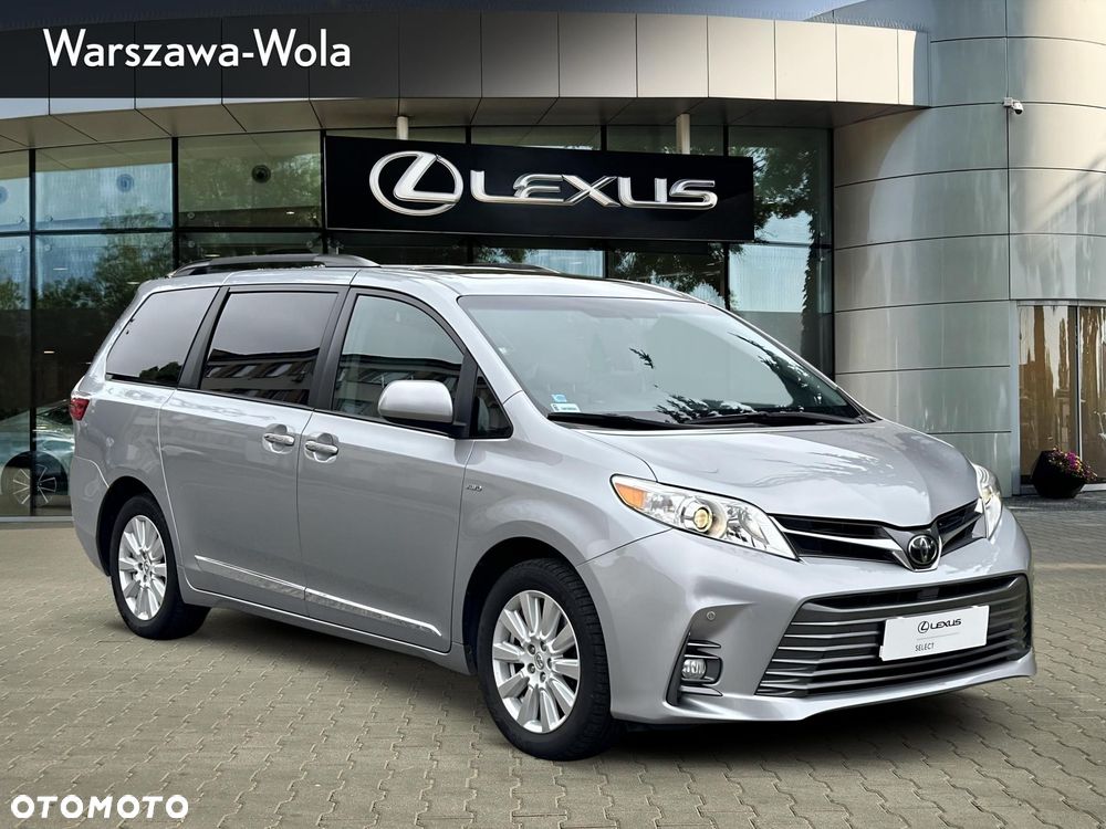 Toyota Sienna - 7