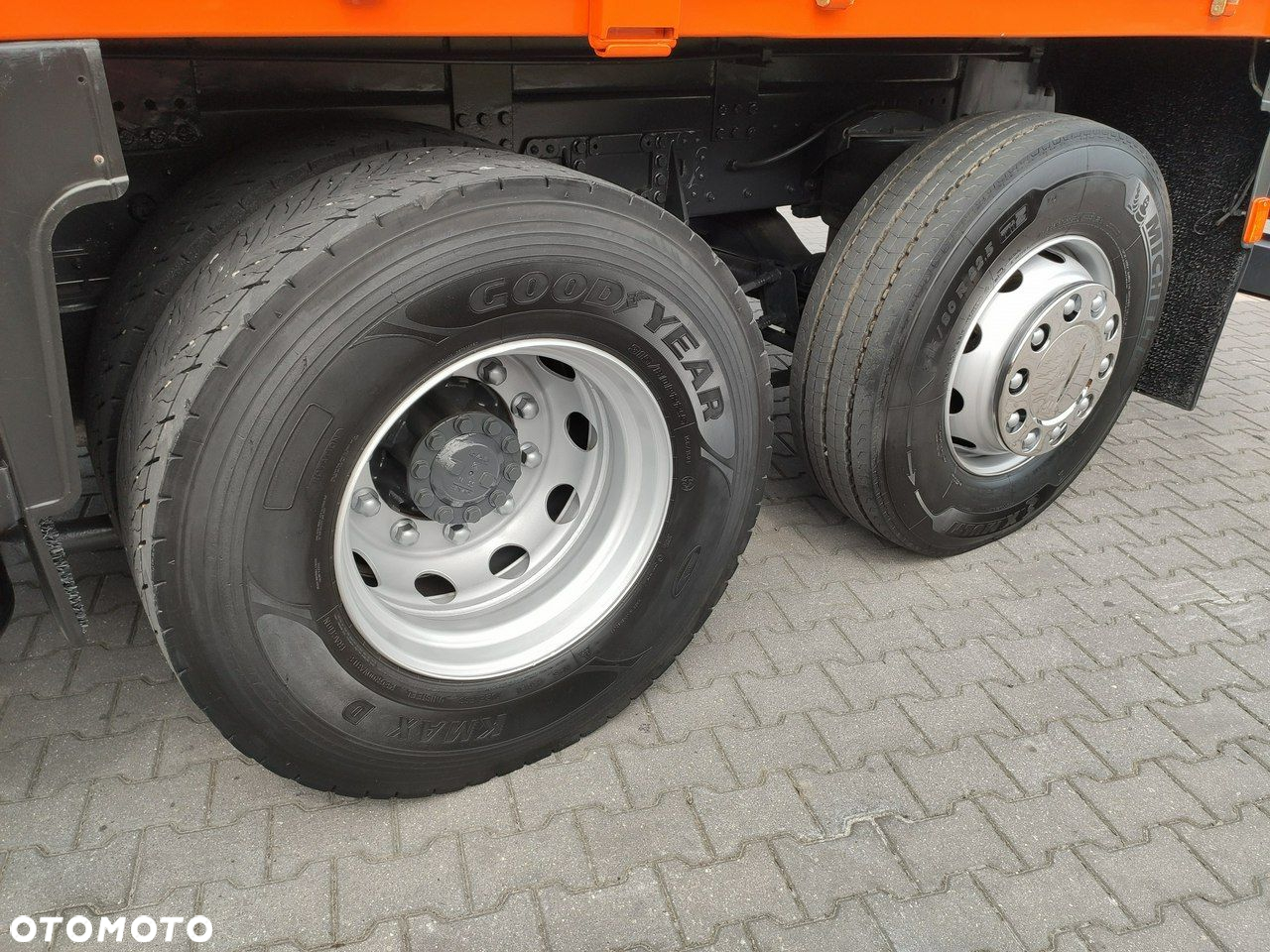 DAF CF 85.380 6x2 Oś Skrętna Skrzynia HDS HIAB 220C  + Pilot - 21