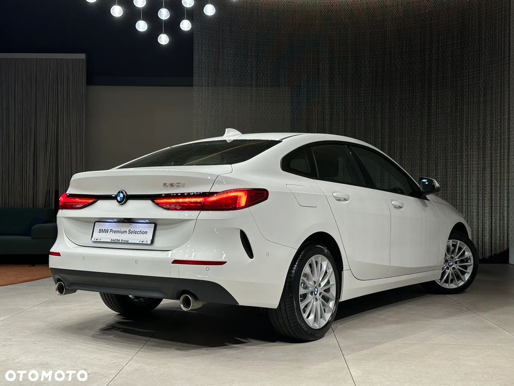 BMW Seria 2 220i Advantage - 2