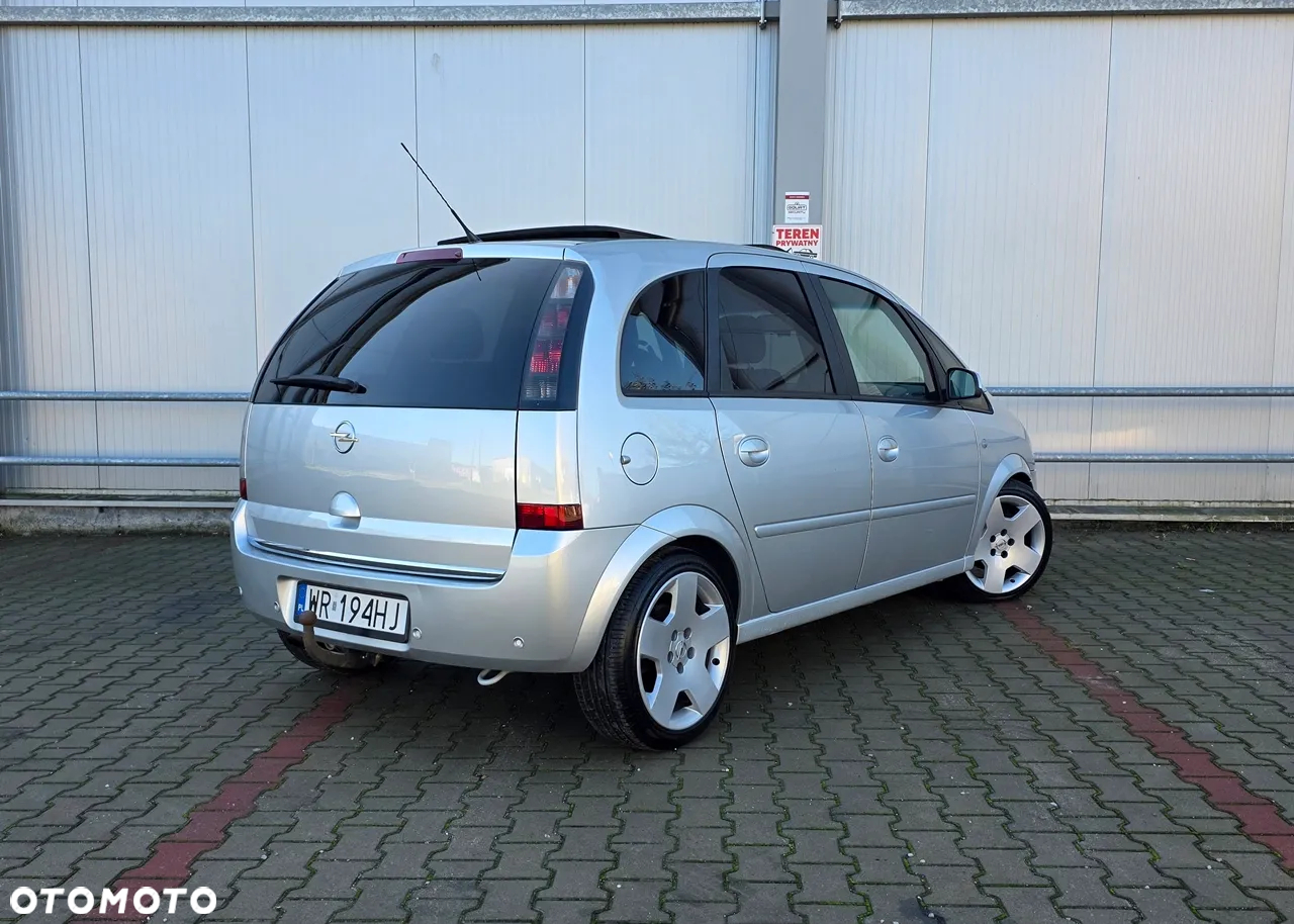 Opel Meriva 1.7 CDTI Cosmo - 11