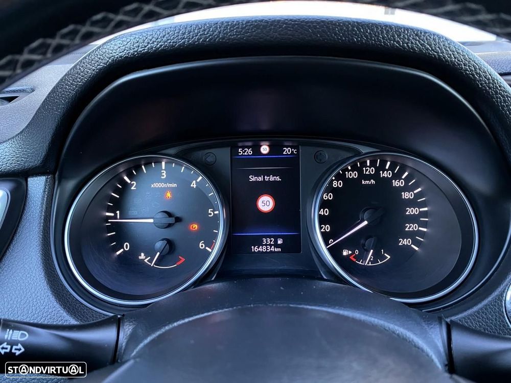 Nissan Qashqai 1.5 dCi N-Connecta J18 - 25