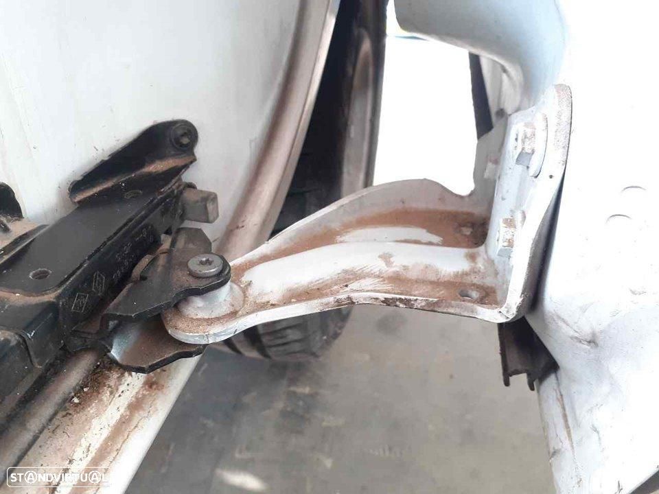 SUPORTE GUIA PORTA CORREDOR DACIA DOKKER - 1