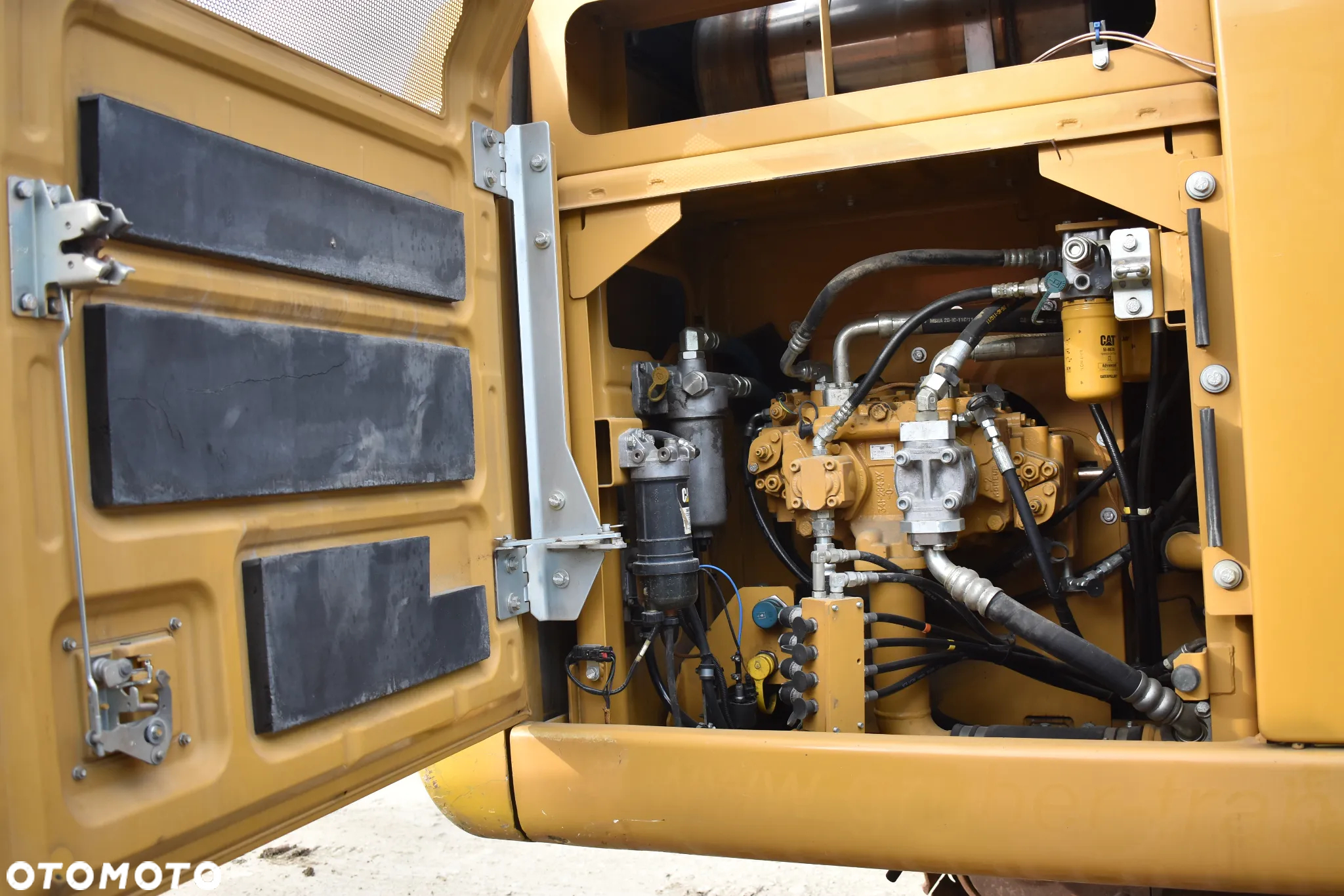 Caterpillar 323 EL Koparka gąsienicowa 23 T/ Szybkozłącze/ skarpówka/ Sprowadzona ! Stan bardzo dobry ! - 13
