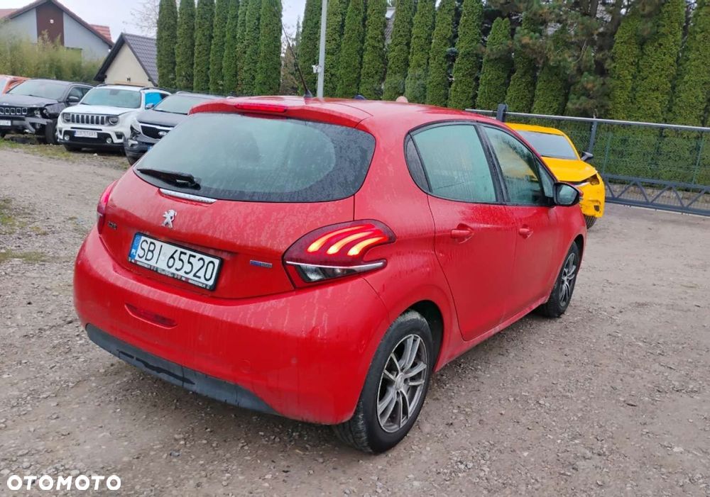 Peugeot 208 2017 photo 4
