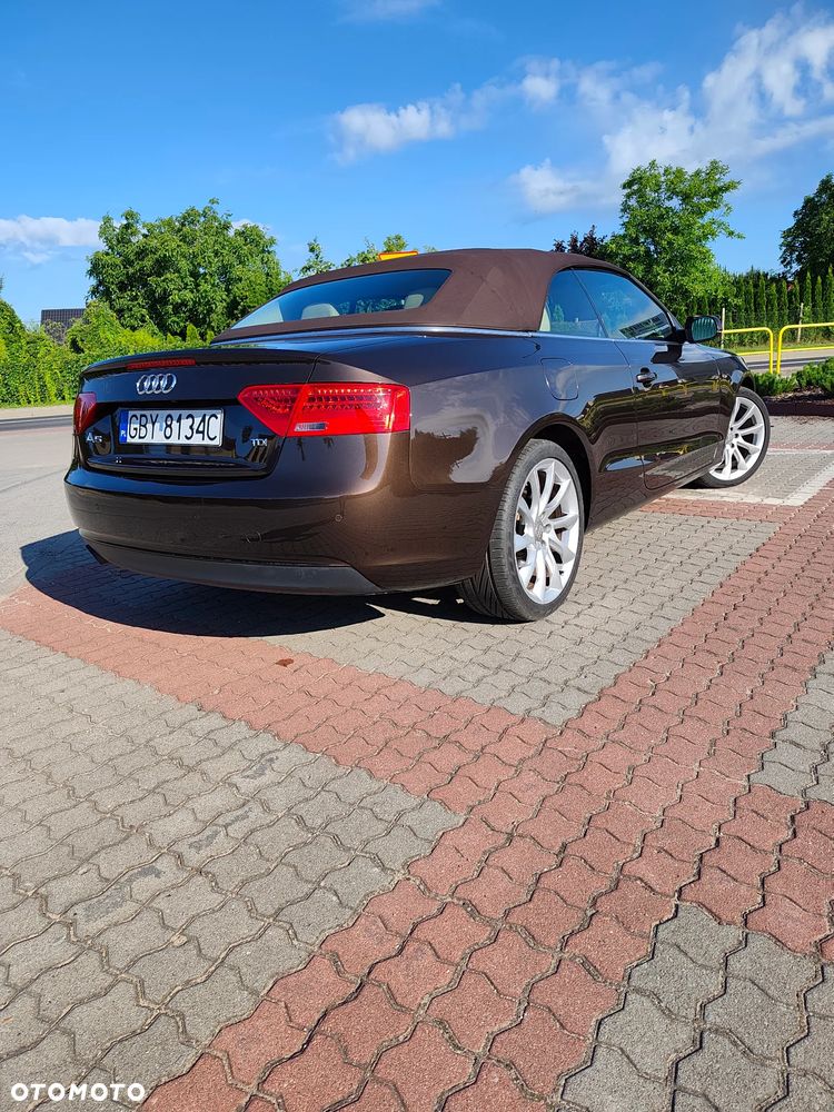 Audi A5 Cabrio - 12