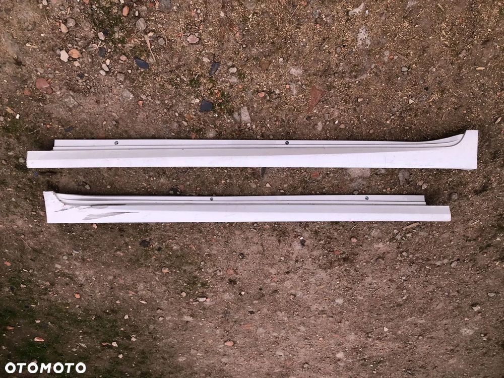 TOYOTA CAMRY 17- LEWA LIStwa progowa nakładka próg - 1