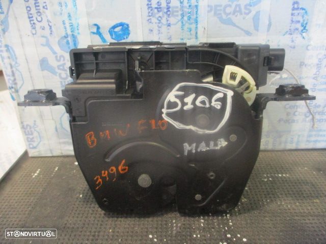 Fecho 5124726954302 BMW F10 2012 525 XDRIVE 2.0D 4X4 218CV 4P PRETO MALA 5 + 6 PINOS BMW F31 2014 320D 163CV 5P CINZA - 2