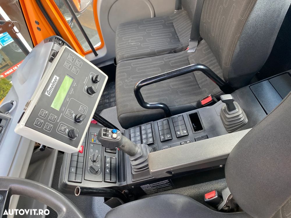 Mercedes-Benz UNIMOG U218 - 16