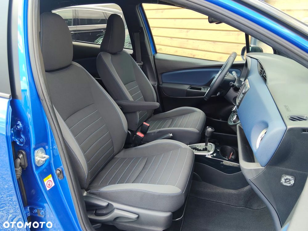 Toyota Yaris Hybrid 100 Premium - 26