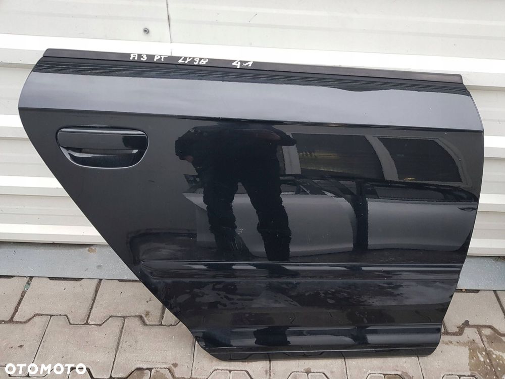 AUDI A3 8P 04-12r DRZWI PRAWE TYŁ TYLNE LY9B