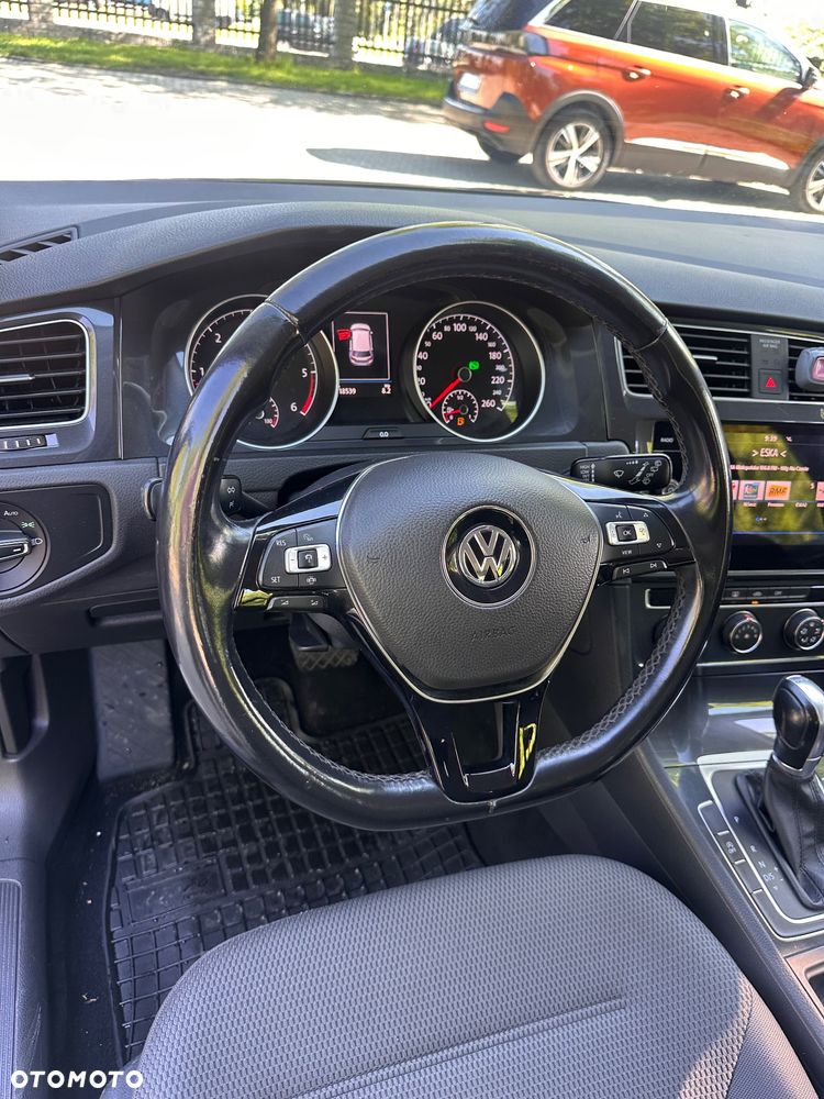 Volkswagen Golf 1.6 TDI SCR DSG Comfortline - 12