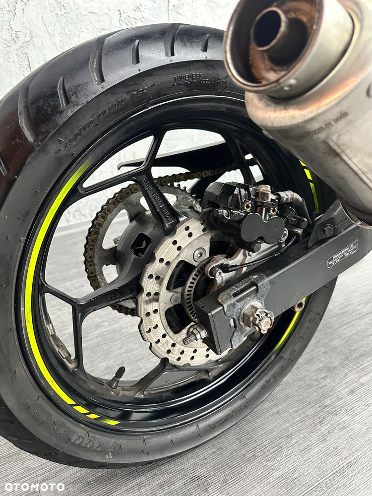 Kawasaki Ninja - 12