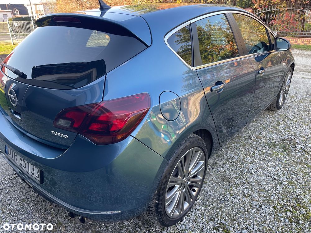 Opel Astra IV 1.4 T Cosmo - 21