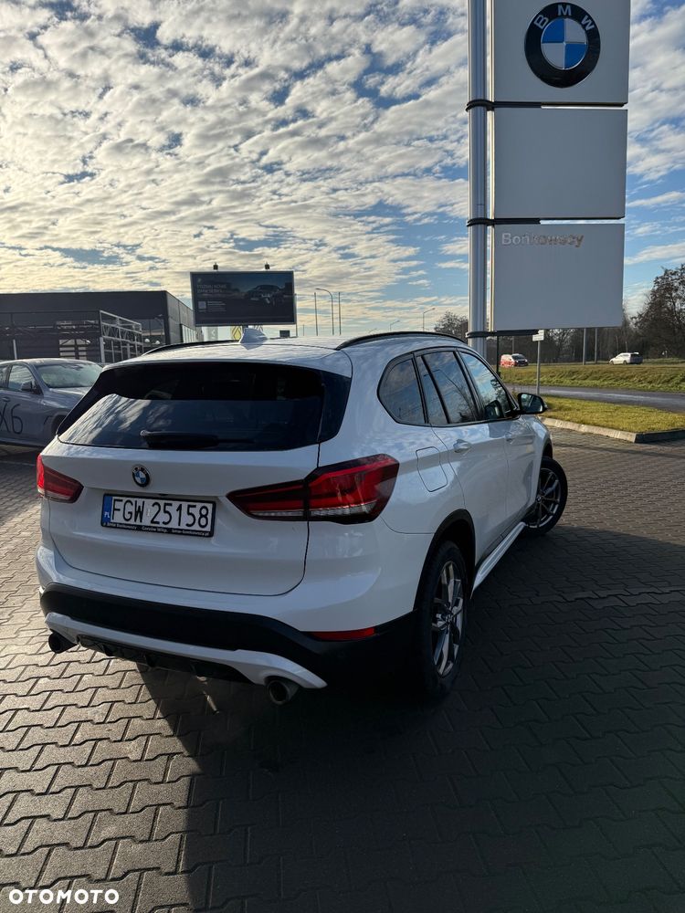 BMW X1 xDrive20i Sport Line - 7