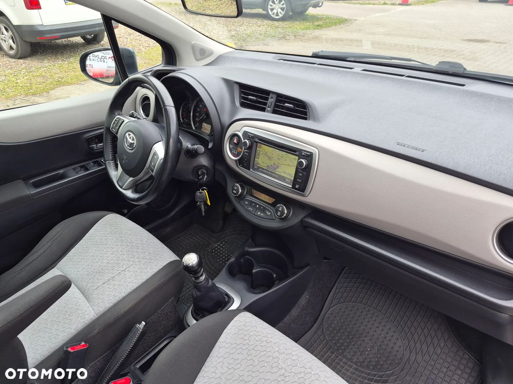 Toyota Yaris 1.33 Prestige - 24