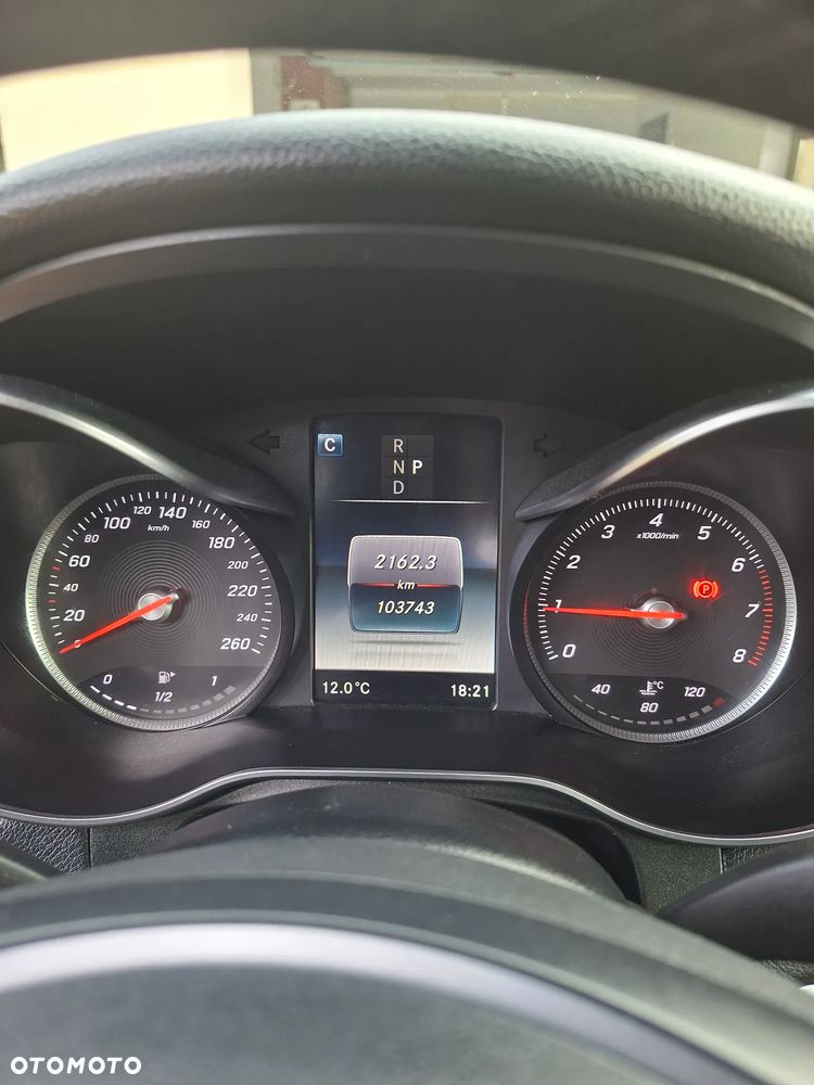 Mercedes-Benz GLC 300 4Matic 9G-TRONIC - 11