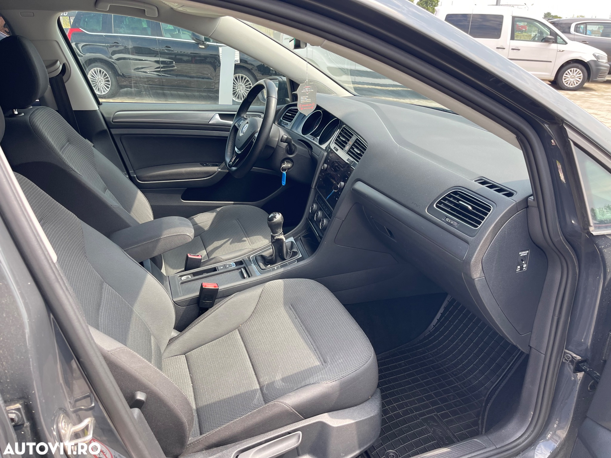 Volkswagen Golf 1.6 TDI (BlueMotion Technology) Comfortline - 10