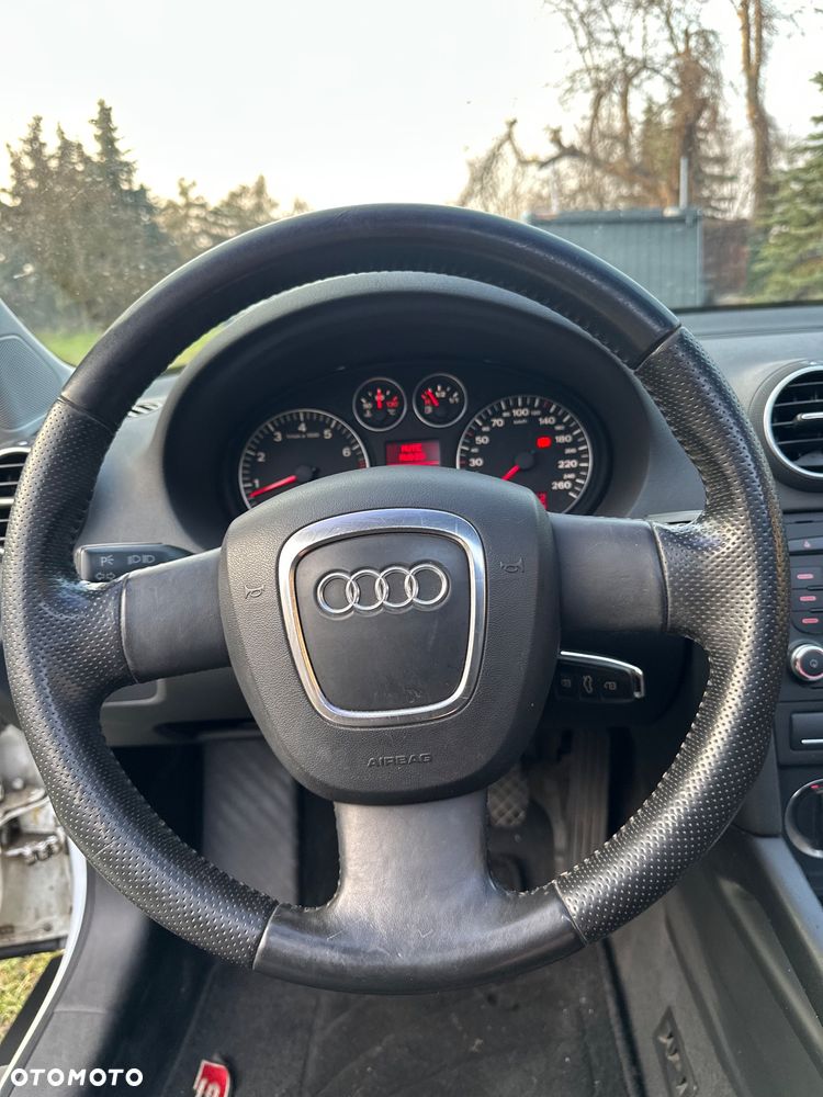 Audi A3 3-drzwiowe 1.6 S Line Sportpaket plus - 34