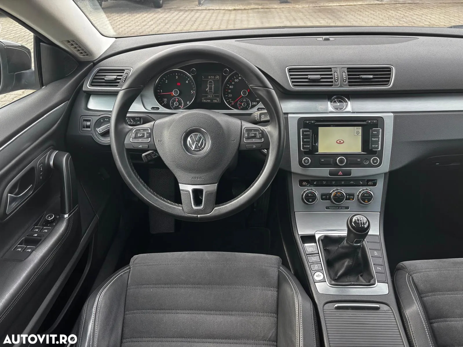 Volkswagen Passat CC - 12