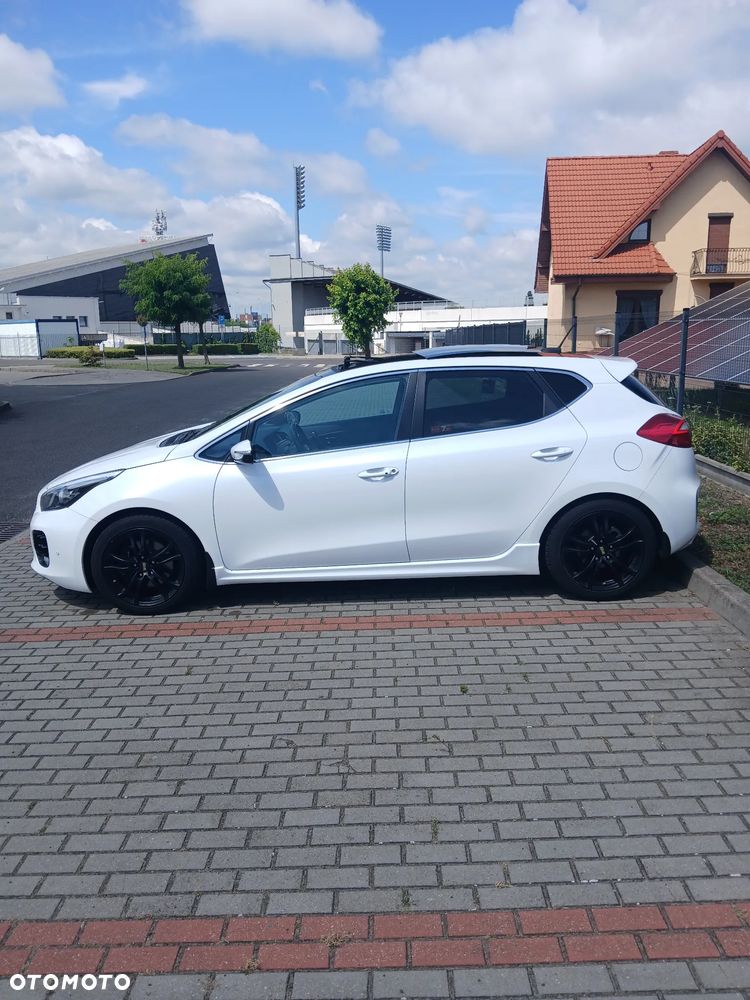 Kia Ceed 1.6 CRDi GT Line - 4