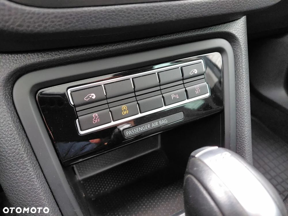 Volkswagen Sharan 2.0 TDI BMT Comfortline DSG - 20