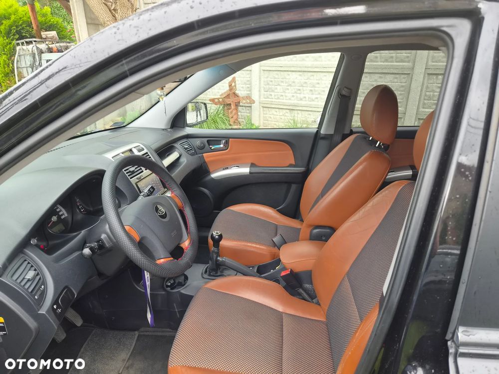 Kia Sportage 2.0 Expedition - 6