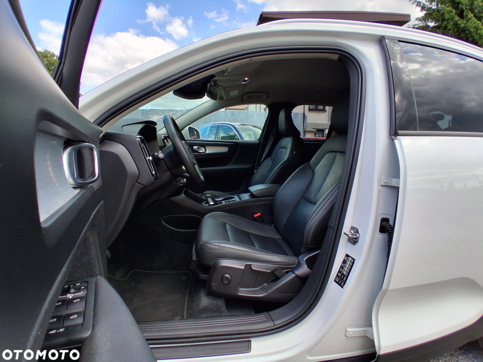 Volvo XC 40 D3 AWD Momentum - 14