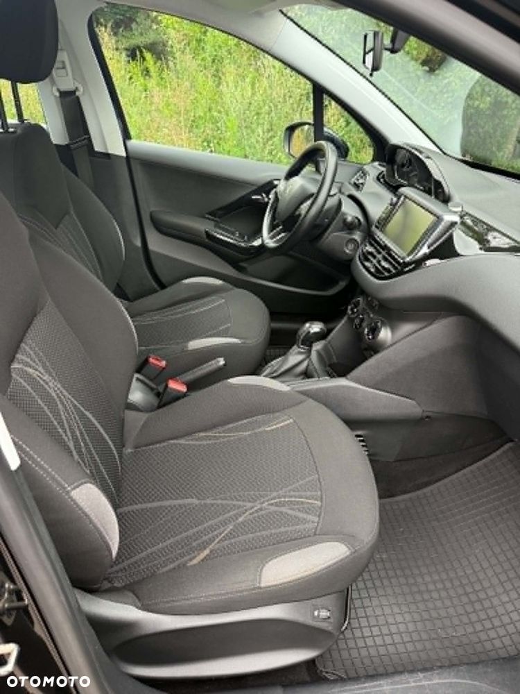 Peugeot 208 82 VTI Allure - 9