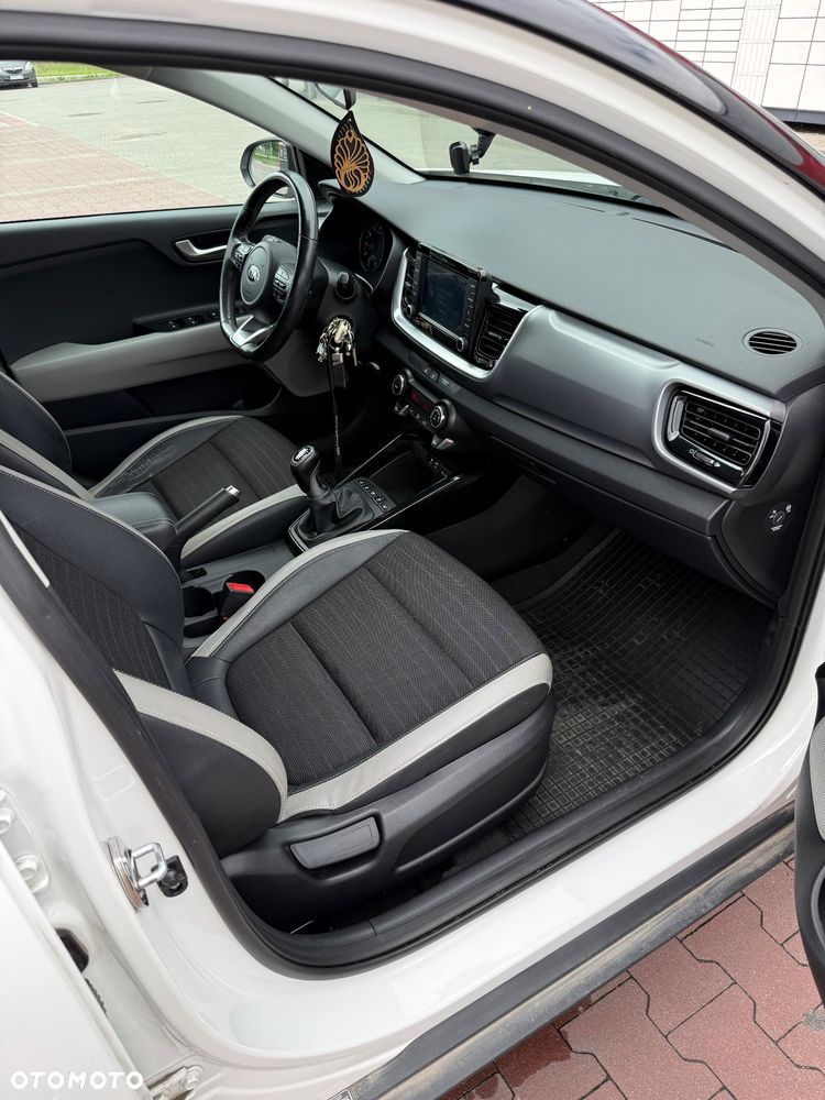 Kia Stonic 1.0 T-GDI L - 20