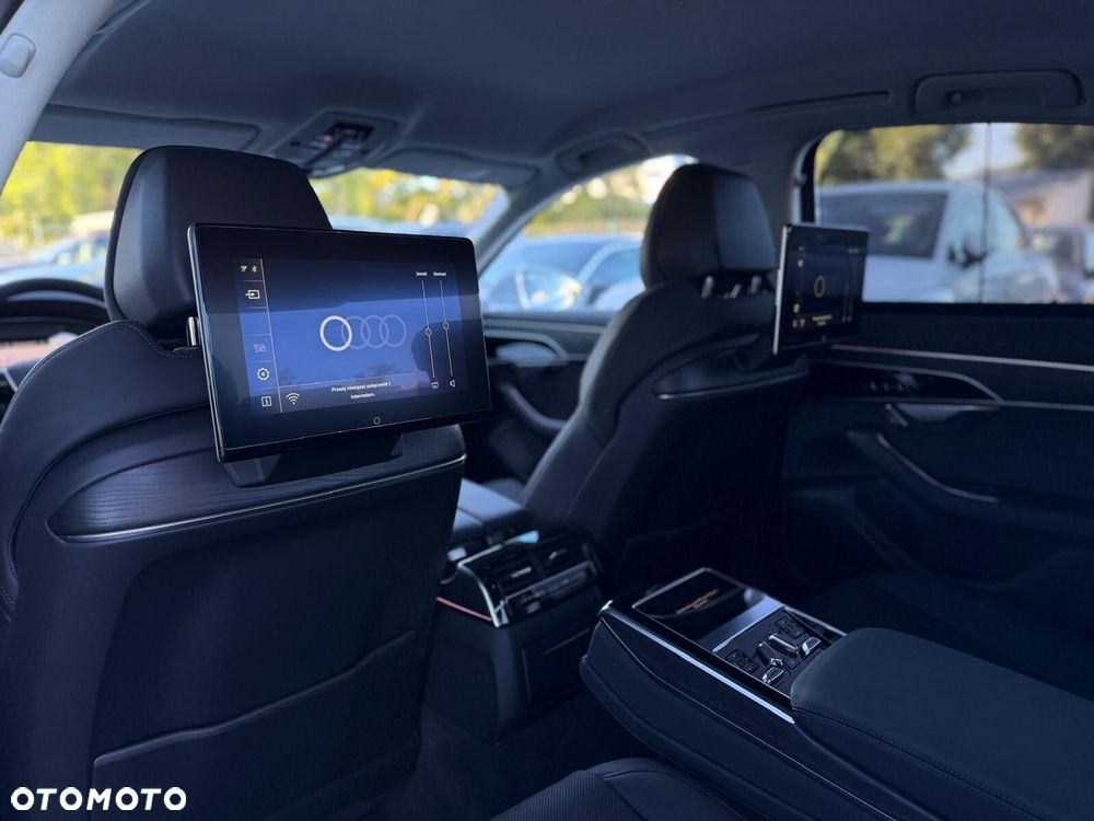 Audi A8 - 25