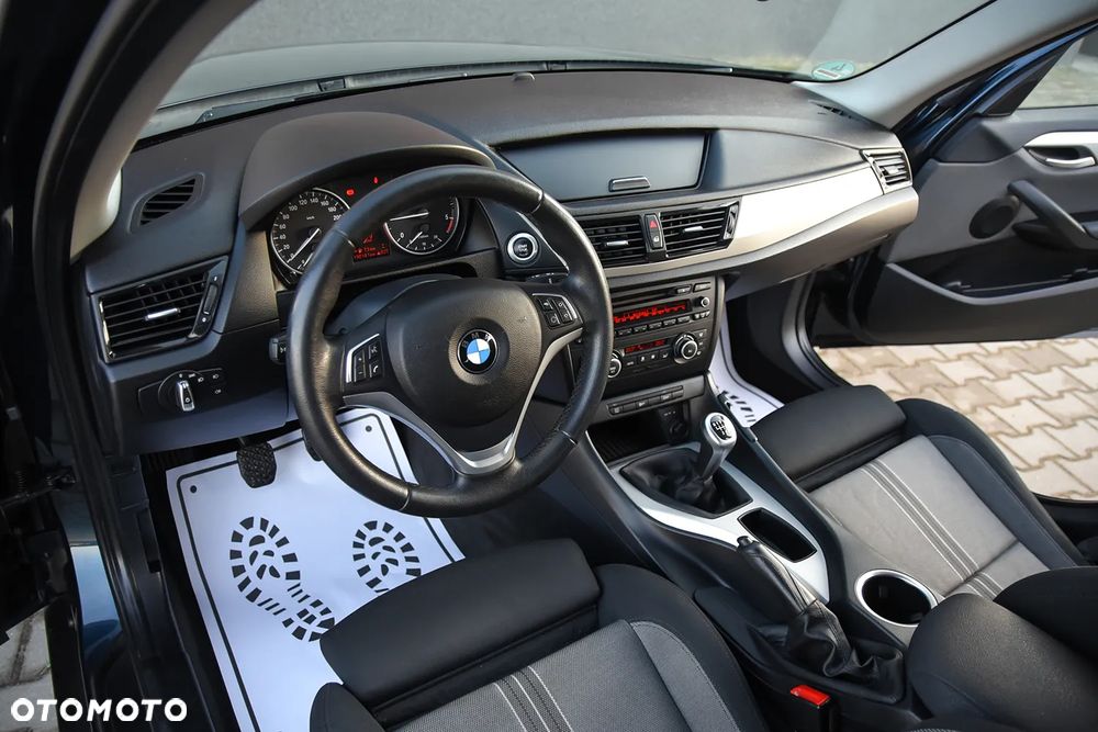 BMW X1 sDrive18d - 26