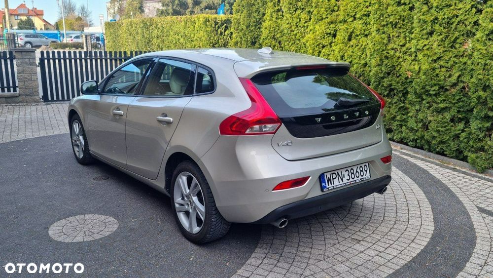 Volvo V40 - 4