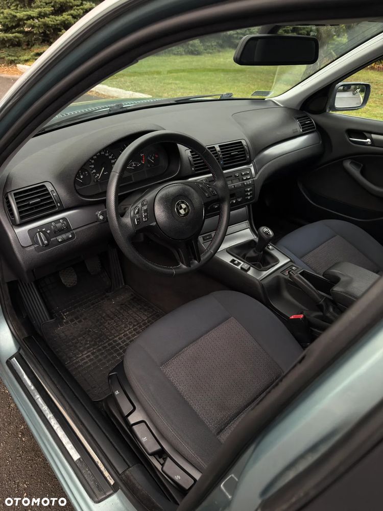 BMW Seria 3 320i - 6