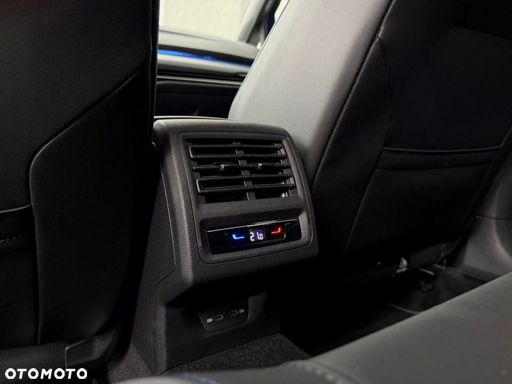 Volkswagen Golf 2.0 TSI 4Motion R DSG - 31