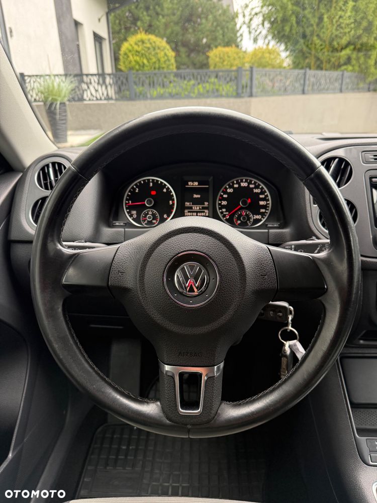Volkswagen Tiguan - 26