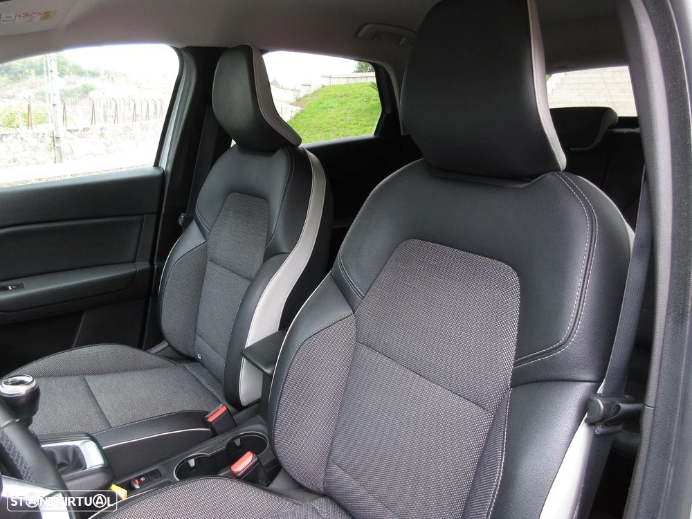 Renault Captur 1.5 dCi Exclusive - 27