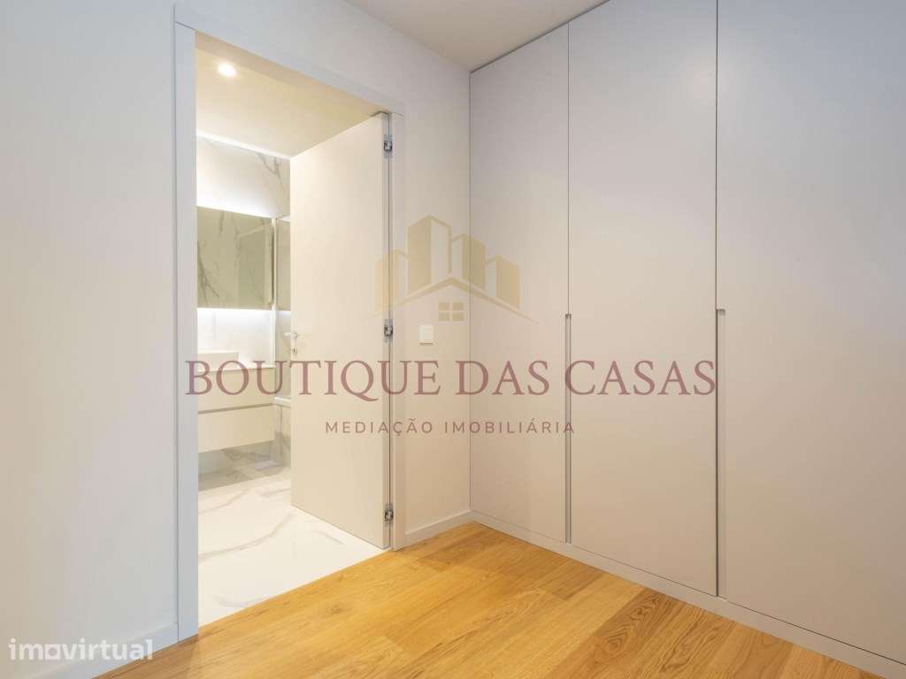 Excelente apartamento T4 - Jardins Arrábida - Grande imagem: 2/22