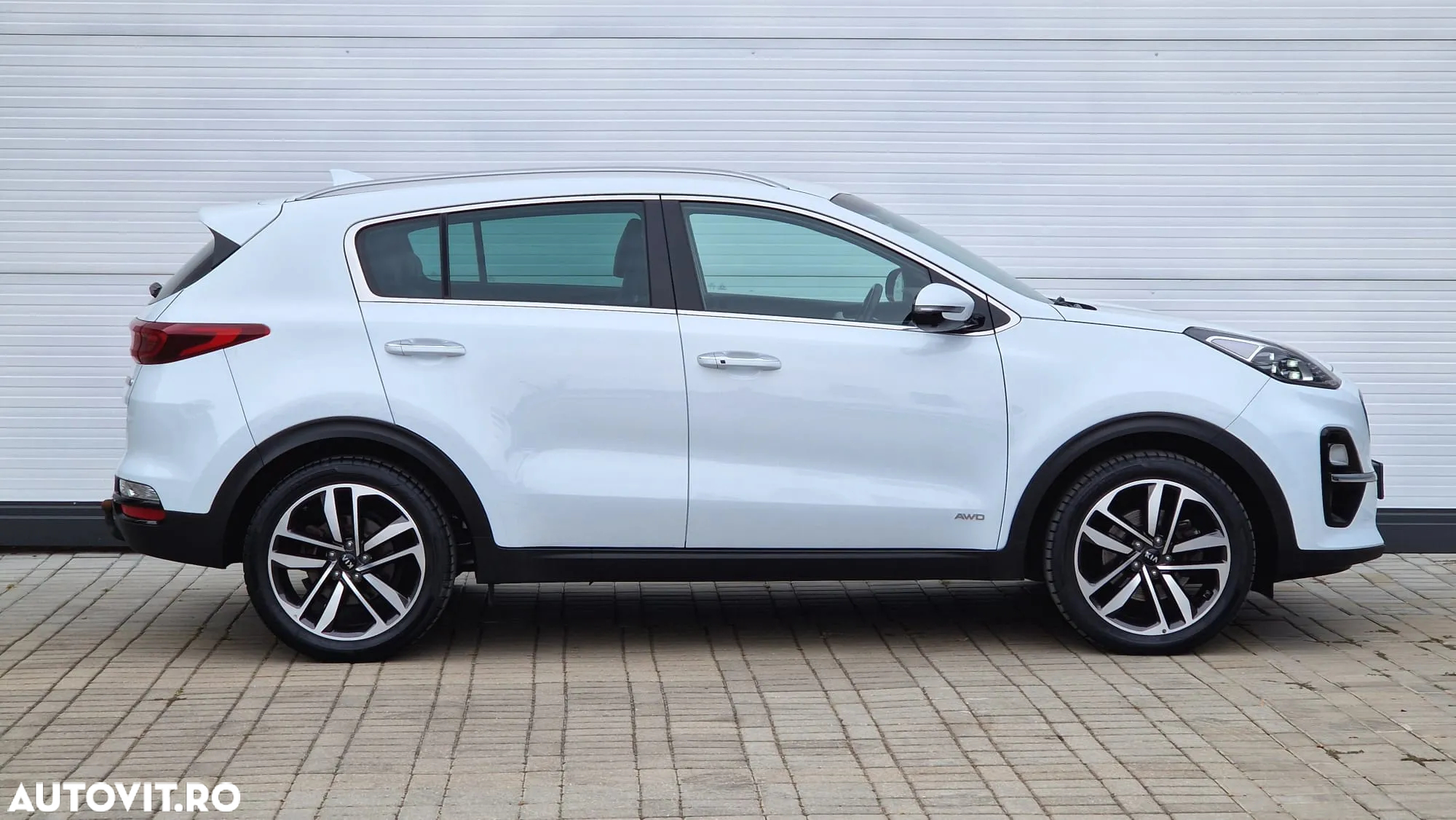Kia Sportage 2,0 CRDI AWD Spirit - 12