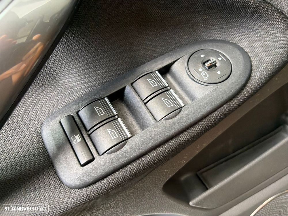 Ford Kuga 2.0 TDCi Titanium - 13