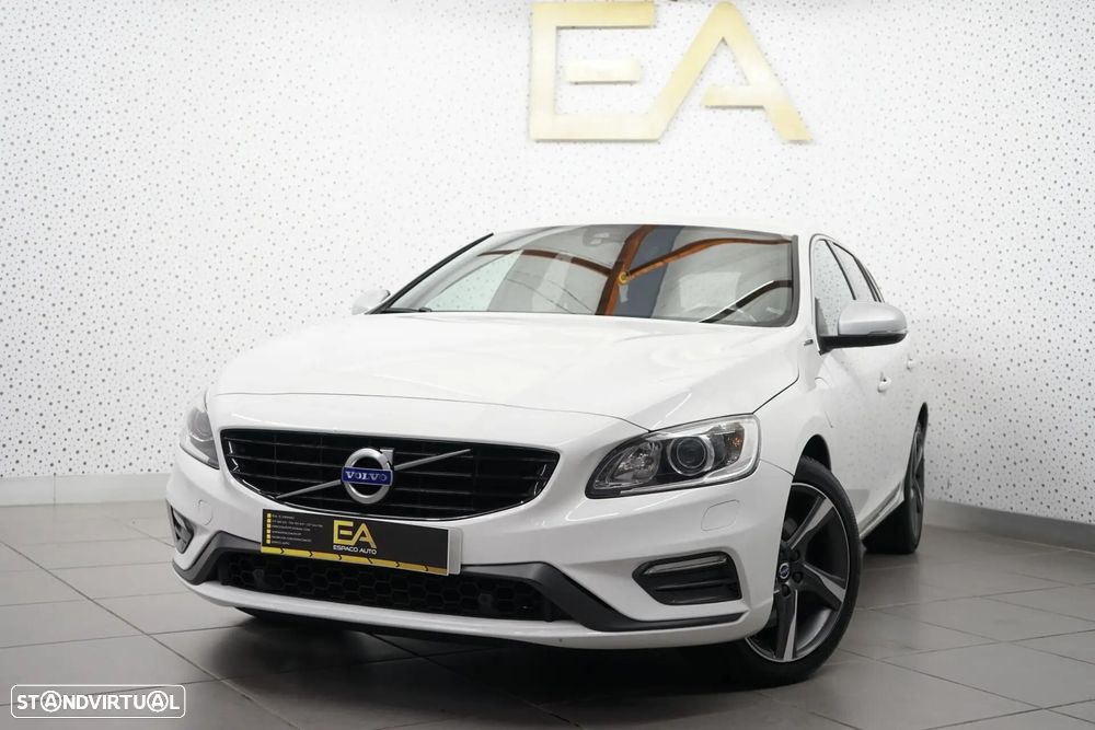 Volvo V60 2.4 D6 R-Design AWD Phev - 3