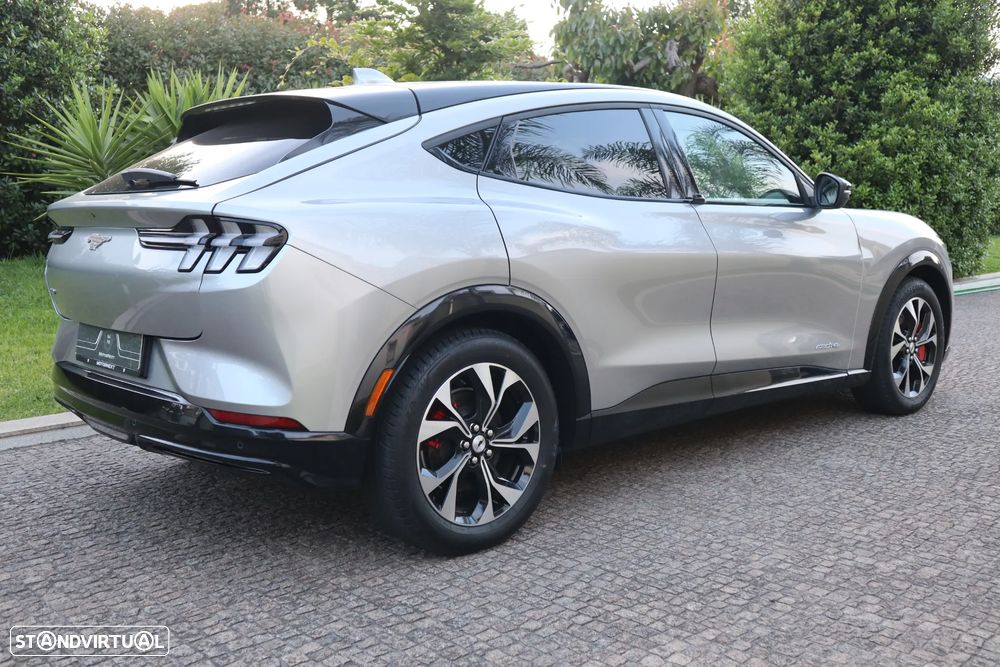 Ford Mustang Mach-E 75.7 kWh Premium AWD - 3