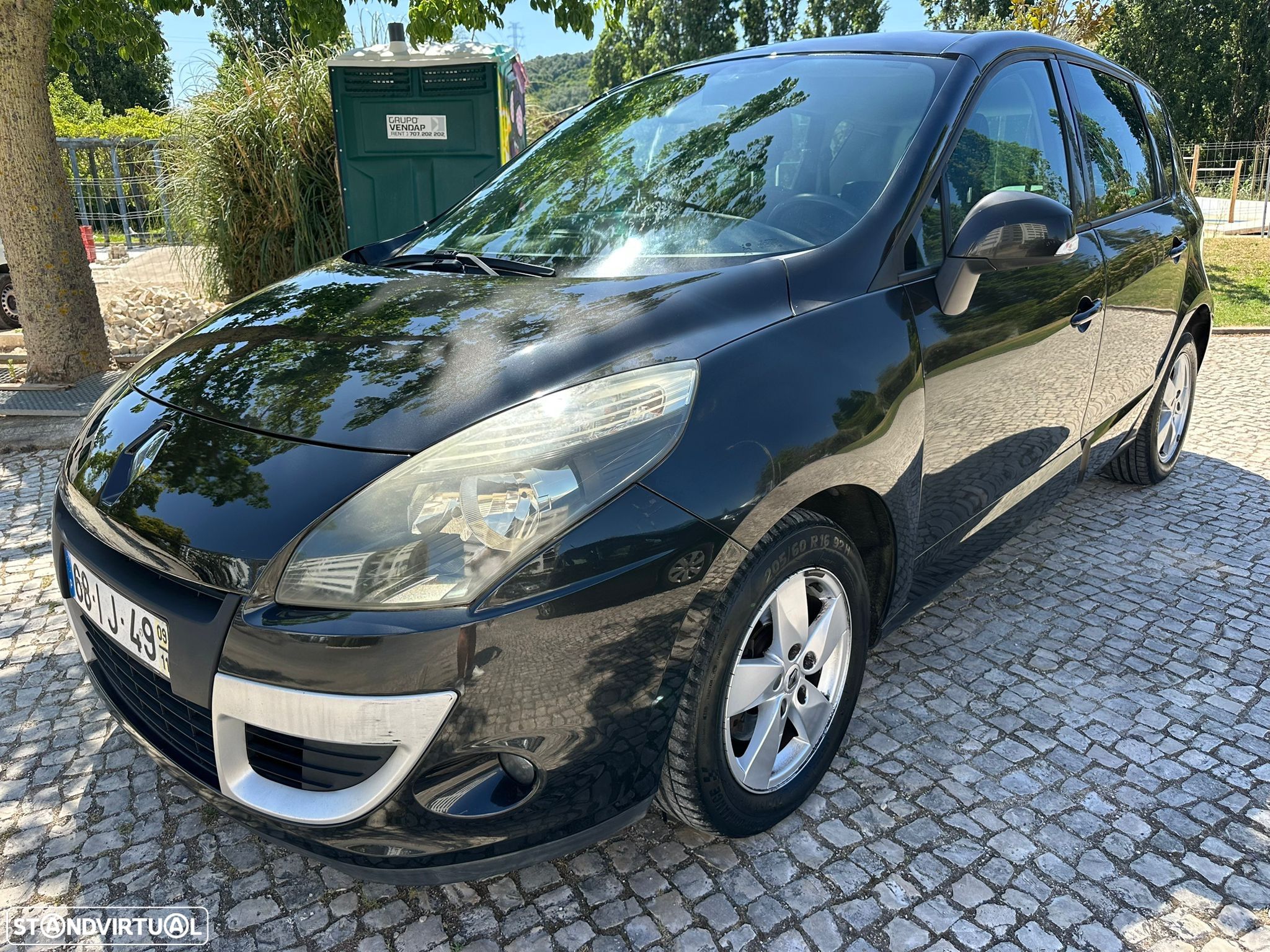 Renault Scénic 1.5 dCi Dynamique S - 1