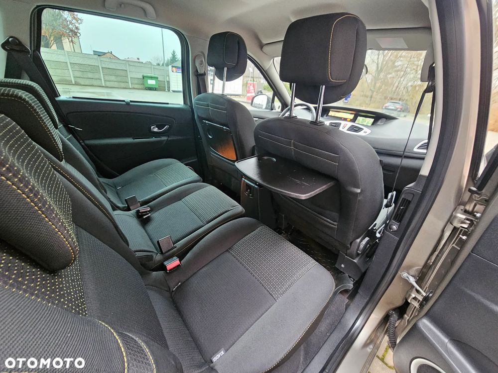 Renault Scenic TCe 130 Dynamique - 17