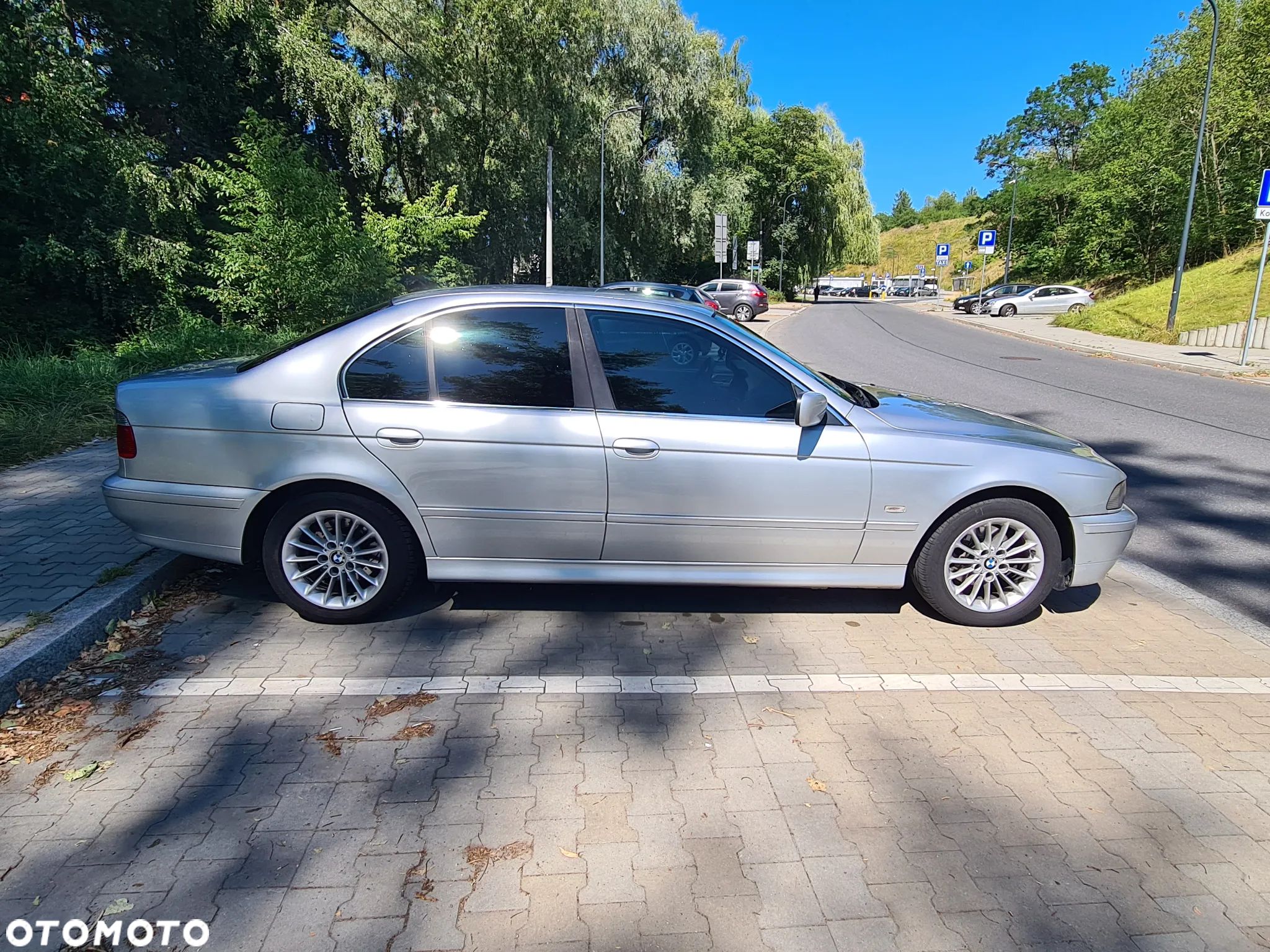 BMW Seria 5 520i - 1