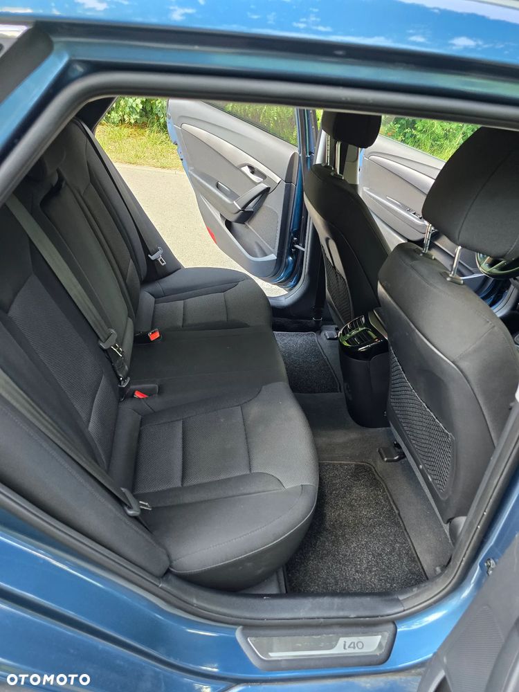 Hyundai i40 Kombi blue 1.6 Family+ - 24