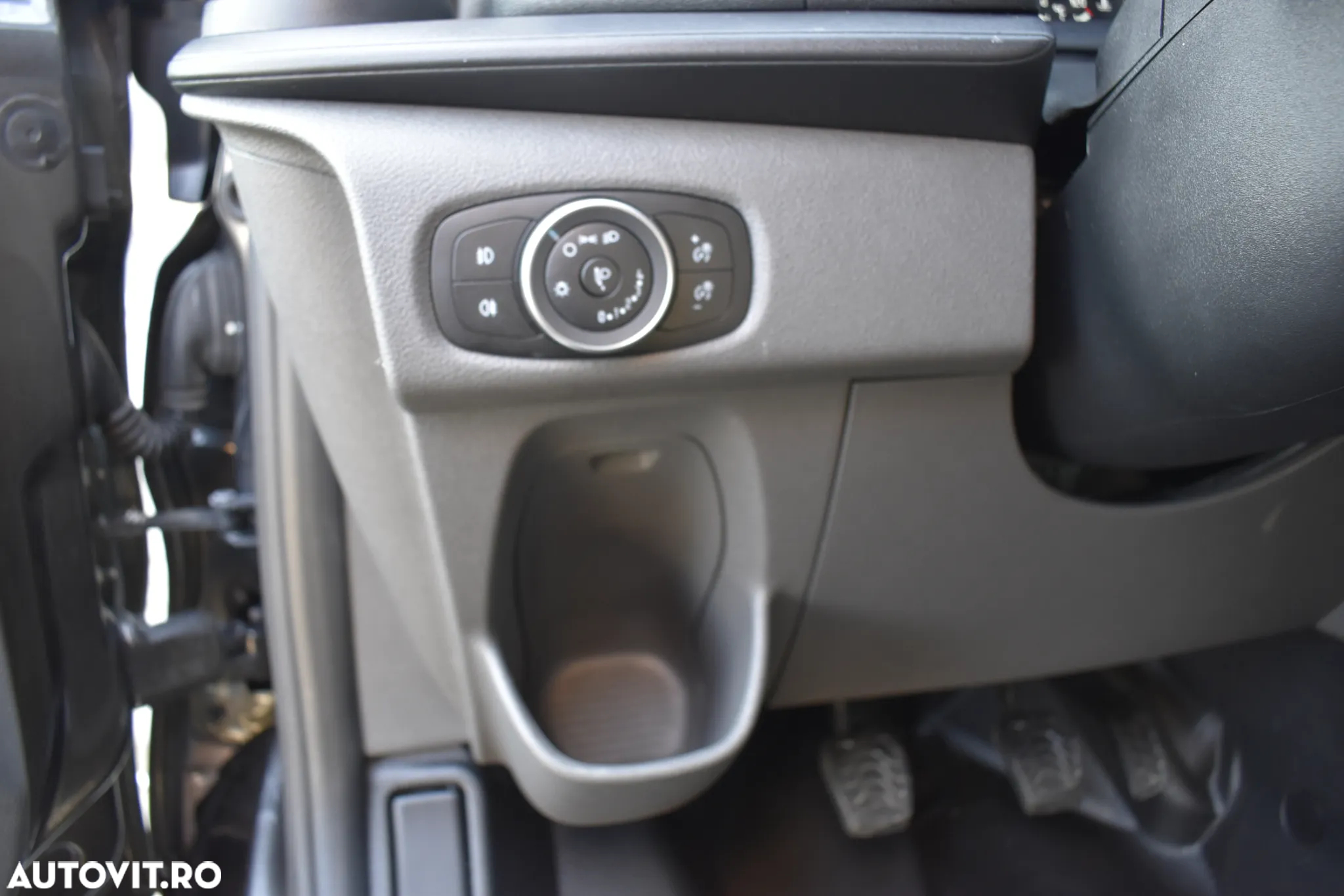 Ford Transit Custom Kombi 320 2.0 EcoBlue 130 CP L2H1 Trend - 26