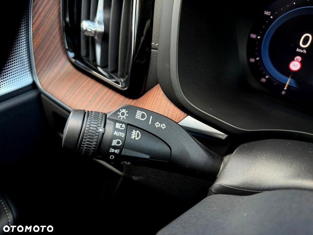 Volvo XC 60 - 34